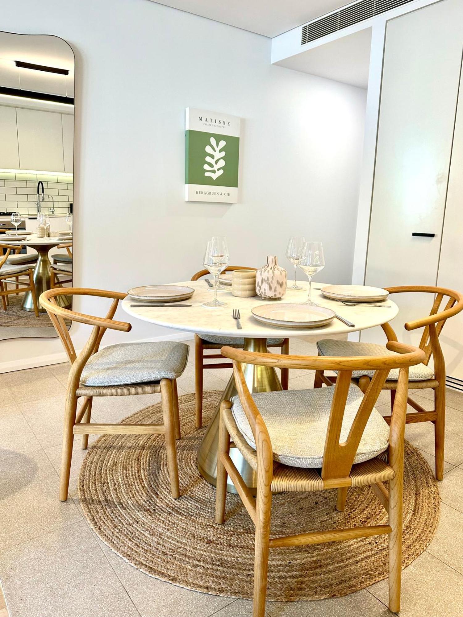 Apartment Chic 1br Walk To Coogee Sands & Hospital